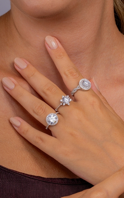 <p><span style="font-size: 12pt; color: #ff6600;"><strong>SÜPER KASIM'A ÖZEL</strong></span></p>
<p><span style="font-size: 10pt;"> Gümüş Yüzüklerde %11 İndirim</span></p>