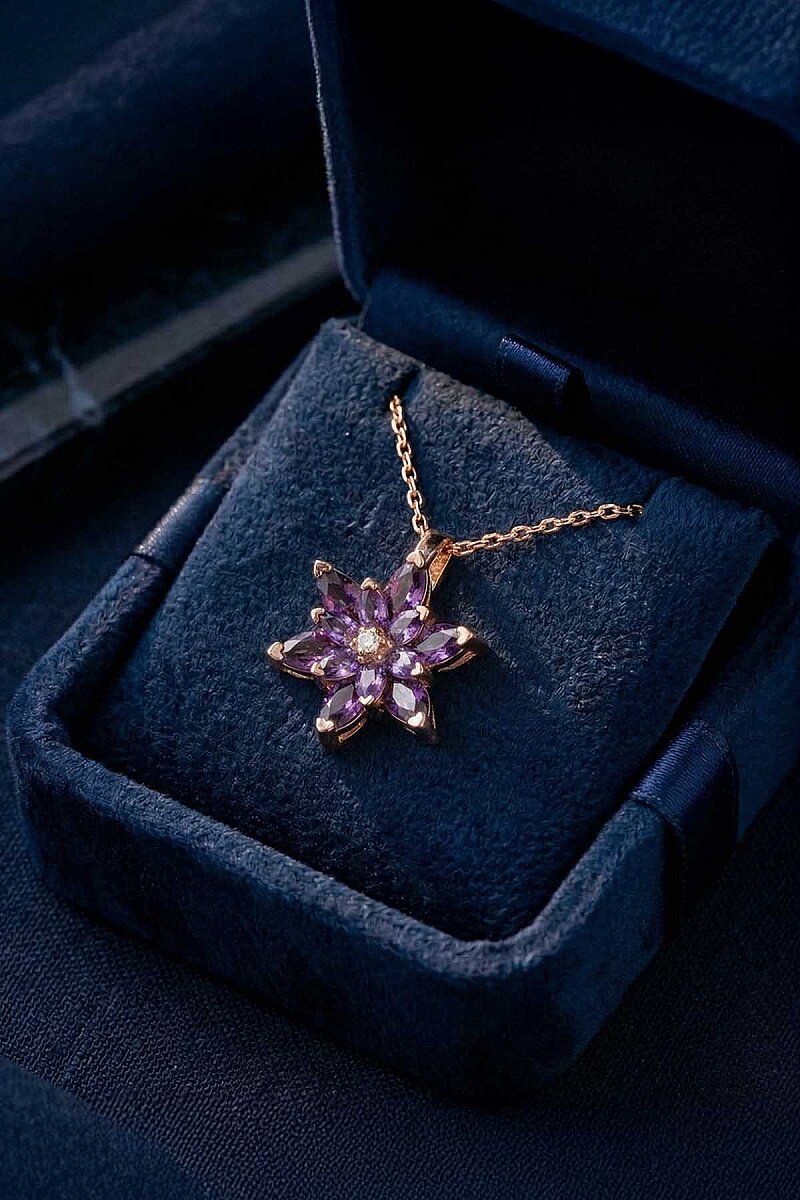 Ametist Renk Lotus Çiçeği Gümüş Kolye - 1