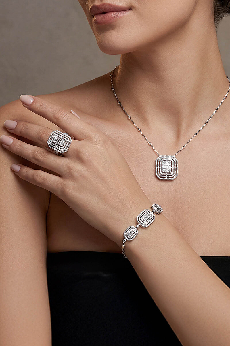 Baget Taşlı Emeral Kesim Pırlanta Montür Gümüş Kadın Set - 1
