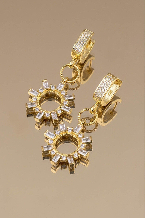 Altın Kaplama Baget Taşlı Güneş Motifli 925 Ayar Gümüş Küpe - Gümüş Pazarım