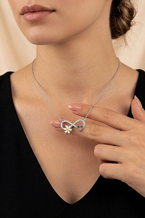 Beyaz Altın Kaplama Sonsuzluk Kalp Papatya Üçlüsü Kadın Gümüş Kolye - Gümüş Pazarım