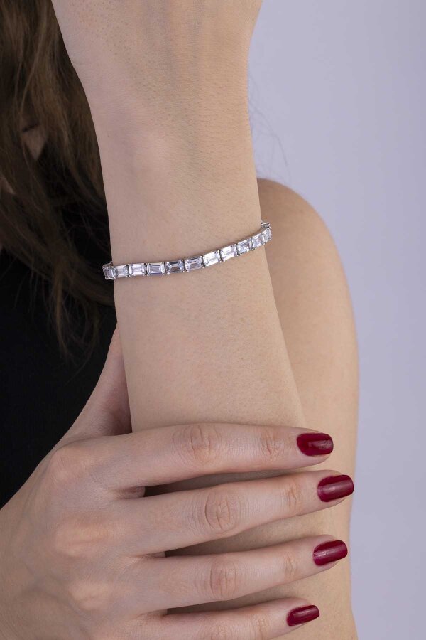 Beyaz Taşlı Baget Su Yolu Gümüş Bileklik - Gümüş Pazarım