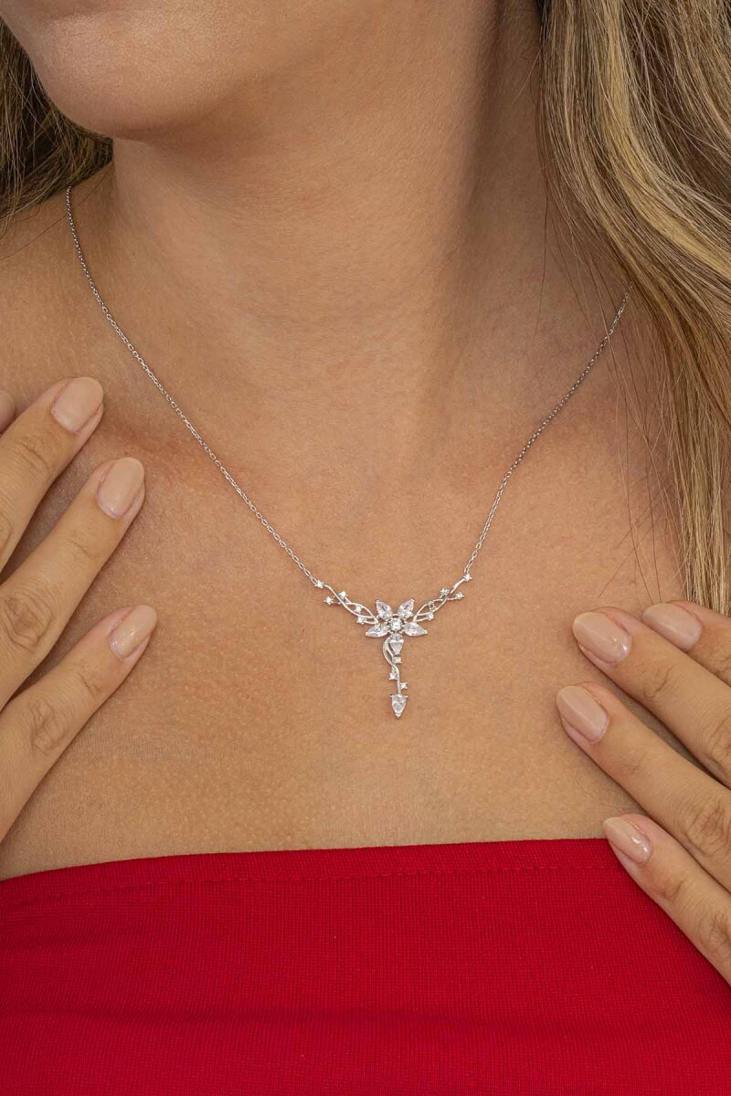 Beyaz Taşlı Manolya Çiçeği Kadın Gümüş Kolye - 2