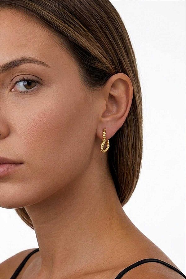 Burgu Model Kalp Altın Kaplama Çelik Kadın Küpe - Gümüş Pazarım