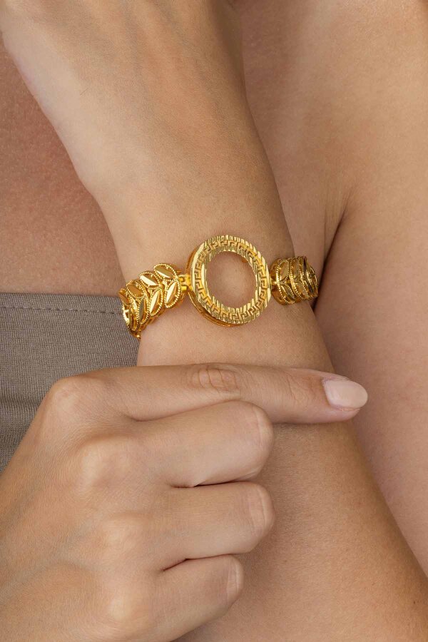 Çeyrek Altın Koymak İçin Kelebek Motifli Altın Kaplama Çelik Kadın Bileklik - Gümüş Pazarım