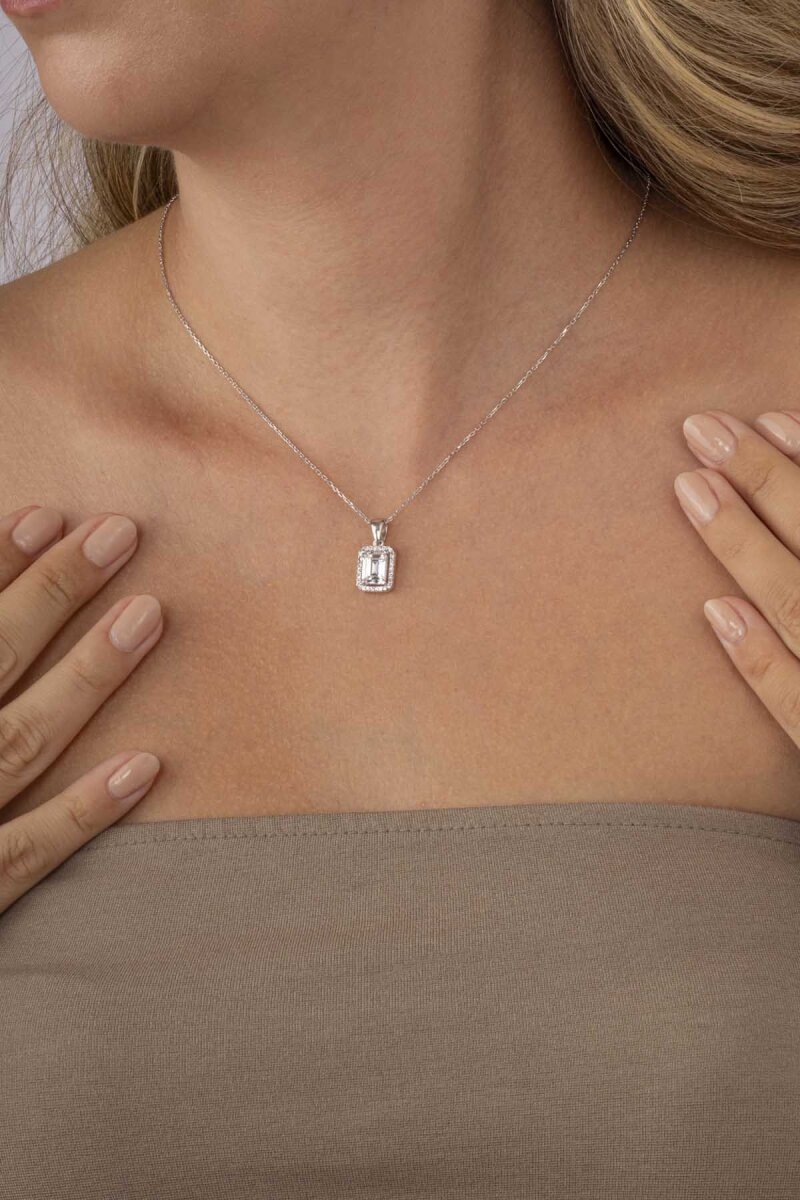 Dikdörtgen Taşlı Baget Taşlı Gümüş Kolye - 1