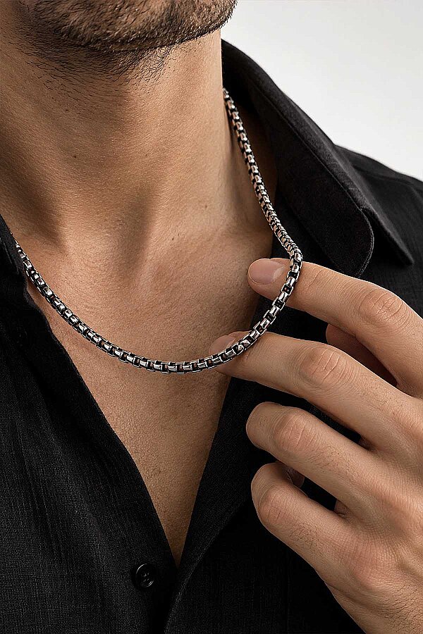 Geçmeli Kare Çelik Erkek Zincir Kolye - Gümüş Pazarım