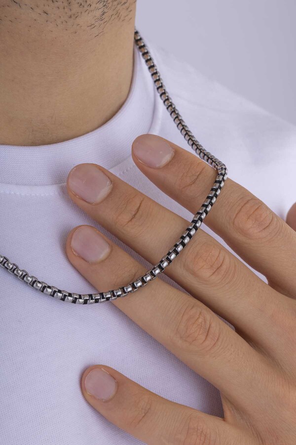 Geçmeli Kare Çelik Erkek Zincir Kolye - Gümüş Pazarım