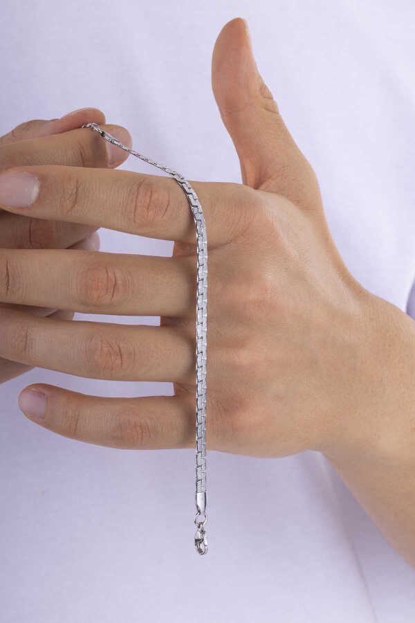 Geçmeli Kare Zincir Çelik Erkek Bileklik - Gümüş Pazarım