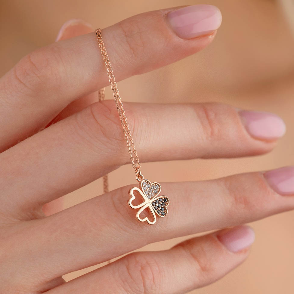 Gümüş Pazarım - Heart Motif Four Leaf Clover Silver Necklace