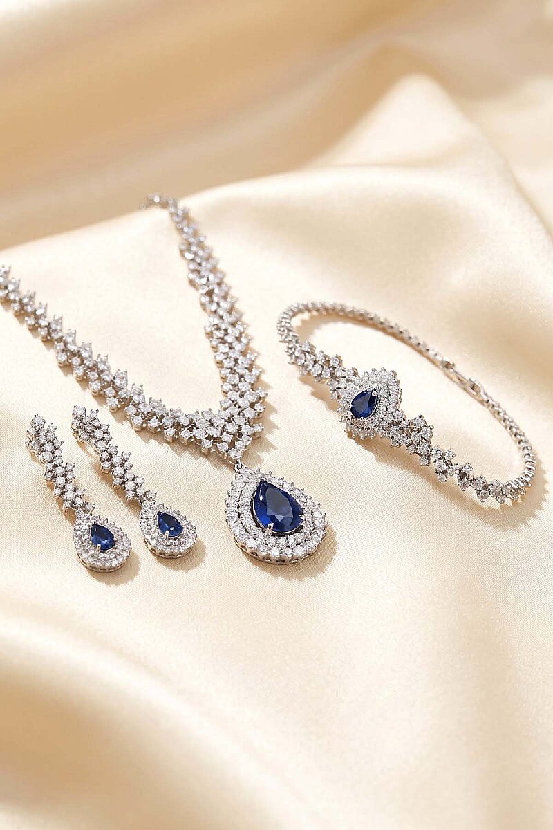 Hürrem Sultan Modeli Safir Taşllı Damla Motifli 925 Ayar Gümüş Set - 1