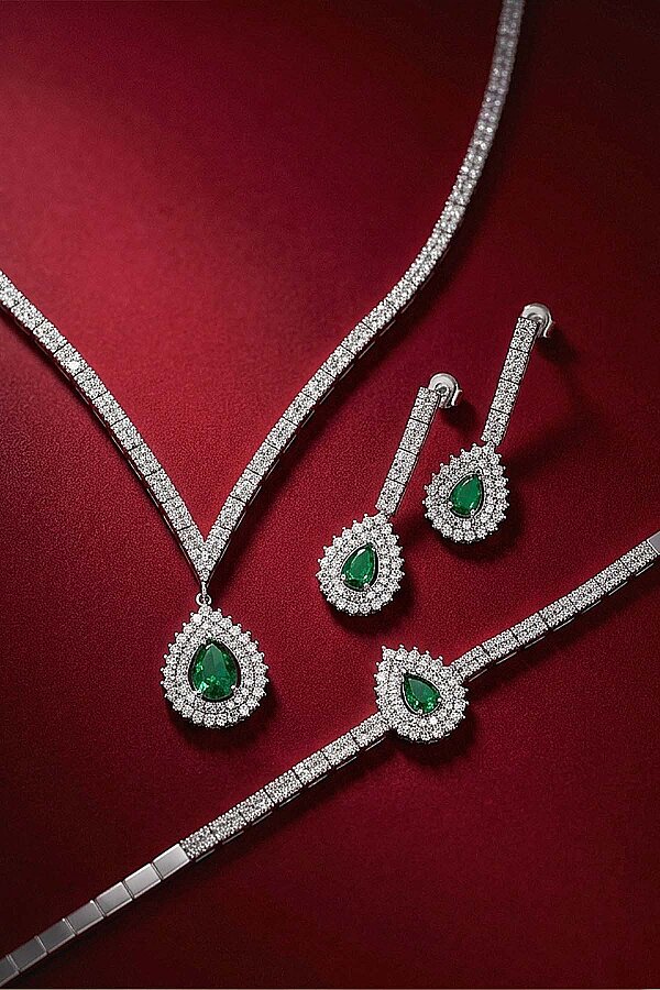 Hürrem Sultan Modeli Zümrüt Taşllı Damla Motifli 925 Ayar Gümüş Set - Gümüş Pazarım