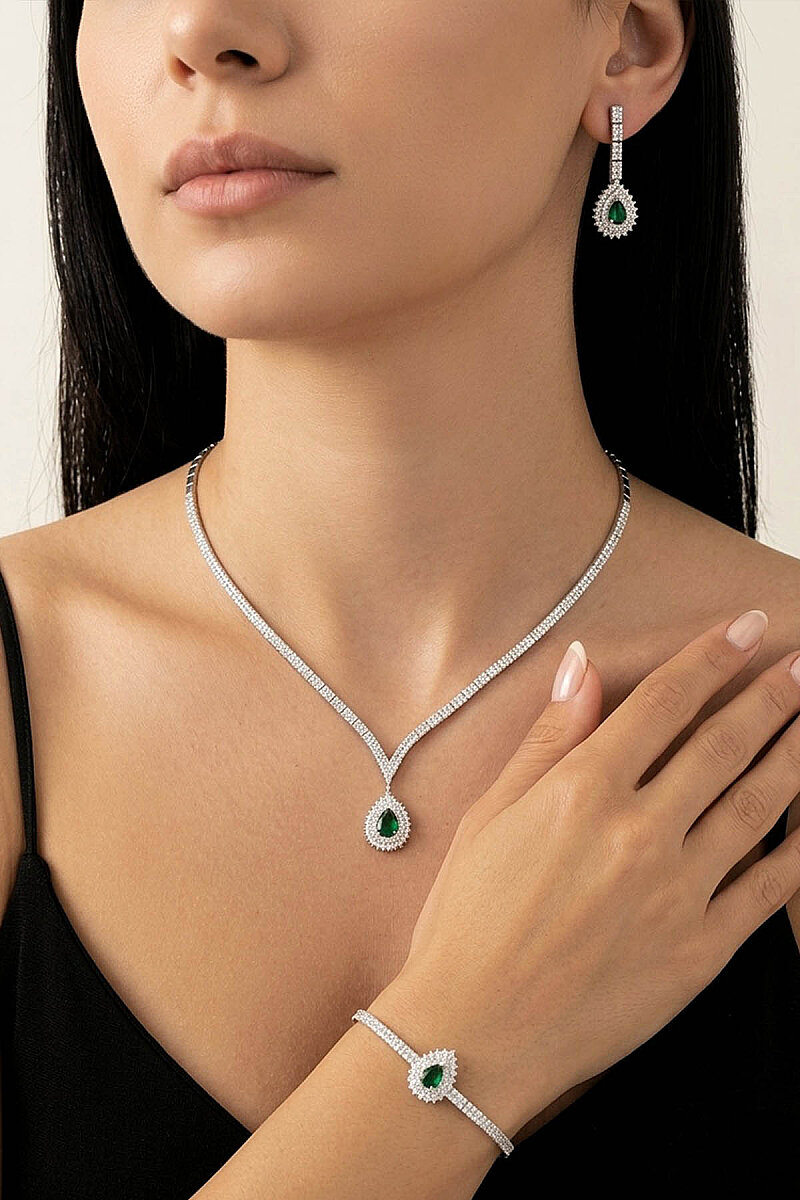 Hürrem Sultan Modeli Zümrüt Taşllı Damla Motifli 925 Ayar Gümüş Set - 3
