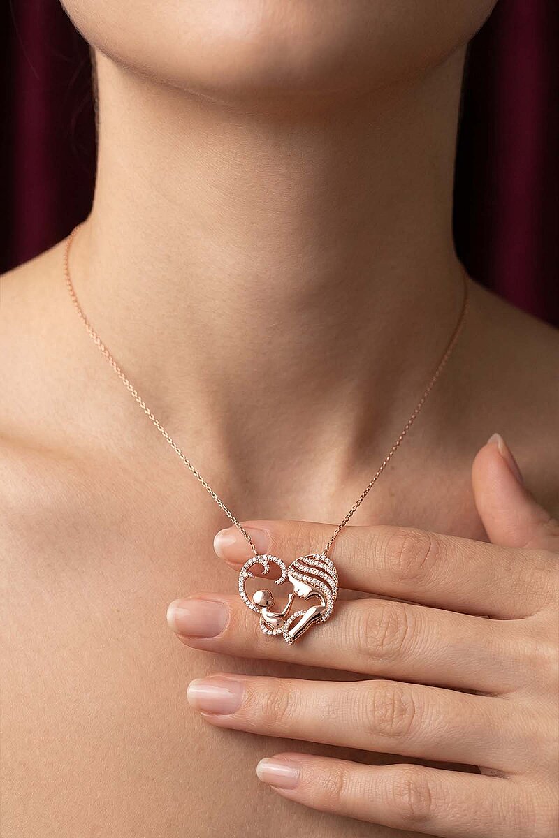 Kalp İçinde Anne Bebek Temalı 925 Ayar Gümüş Kolye - 2