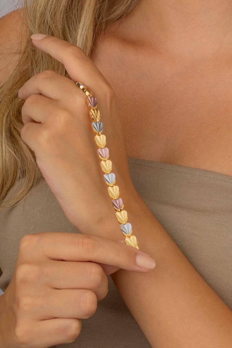 Kalp Motifli Altın Kaplama Çelik Kadın Bileklik - 3