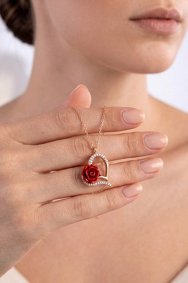 Kalp Motifli Kırmızı Gül Gümüş Kolye - 1
