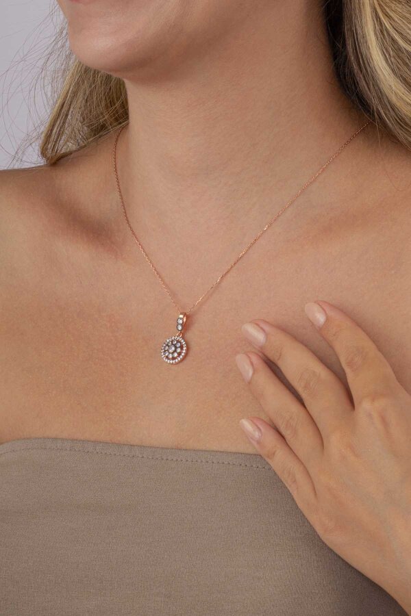 Kenar Taşlı Elmas Montür Papatya Gümüş Kolye - Gümüş Pazarım