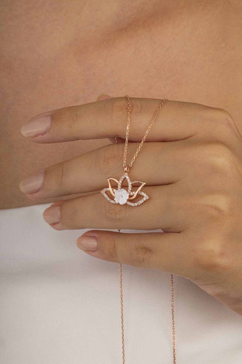 Lotus Çiçeği Kadın Gümüş Kolye - 1