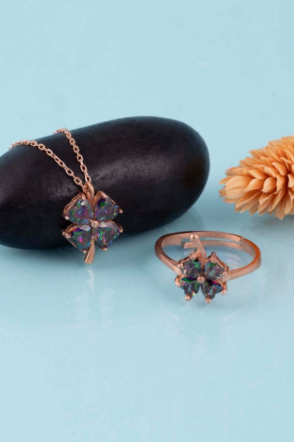 Mistik Topaz Taşlı 4 Yapraklı Yonca Gümüş Kolye Yüzük 