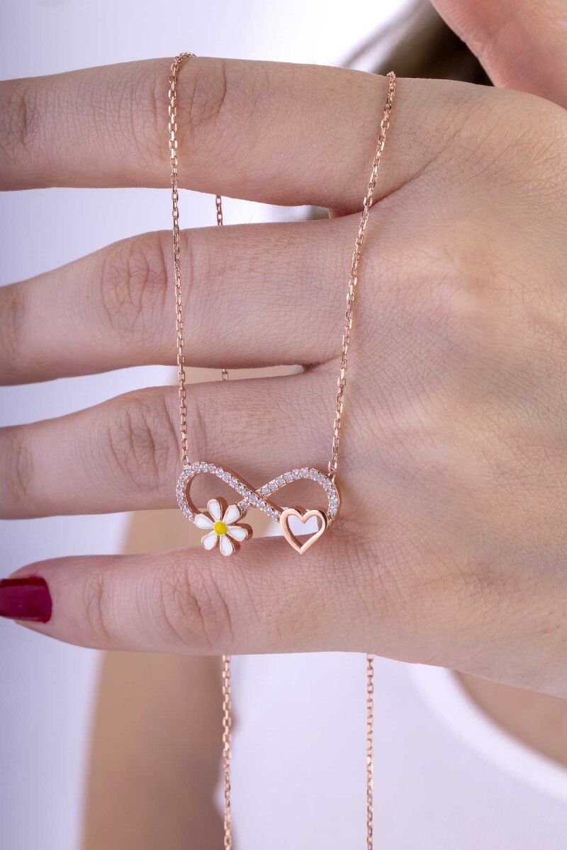 Papatya Kalp Motifli Sonsuzluk Gümüş Kolye - 1