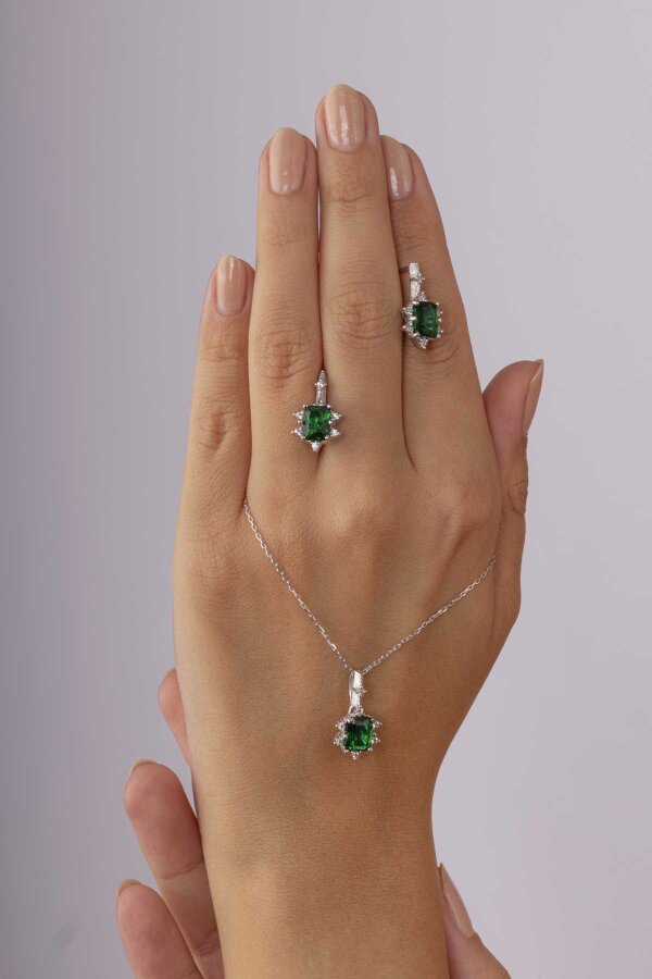 Pırlanta Montür Prenses Tektaş Gümüş Set Zümrüt - Gümüş Pazarım