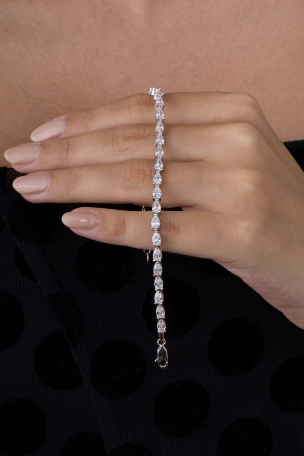 Pırlanta Montür Su Damlası Motifli Ful Taşlı 925 Ayar Gümüş Bileklik - Gümüş Pazarım