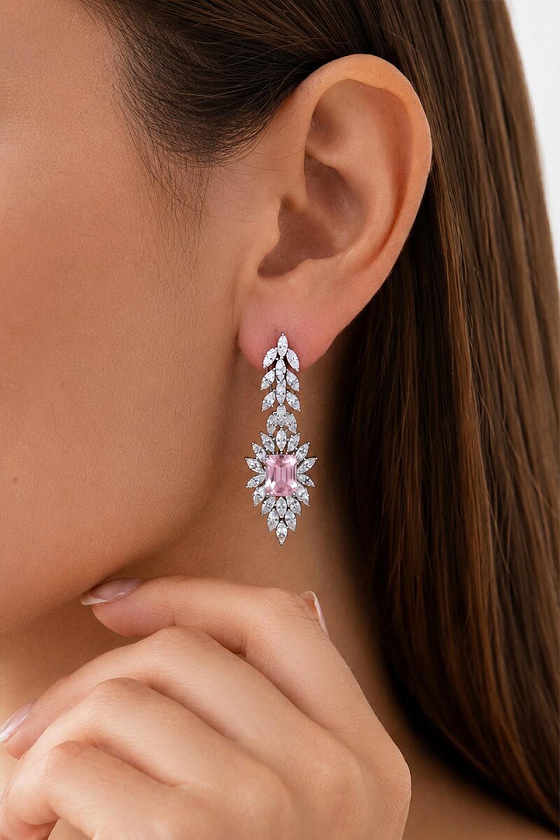 Prenses Serenadı Pembe Taşlı Detaylı Gümüş Küpe - 2