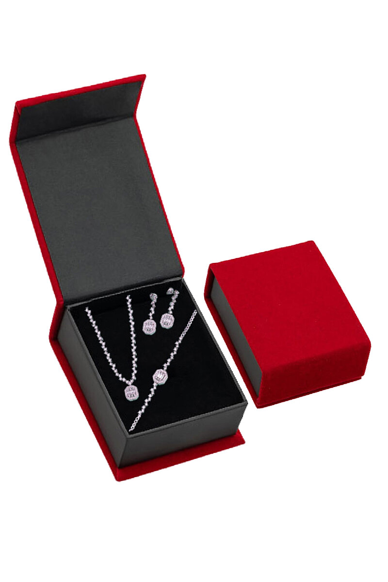 Şık Hediyelik Kırmızı Kadife Kutu - 1