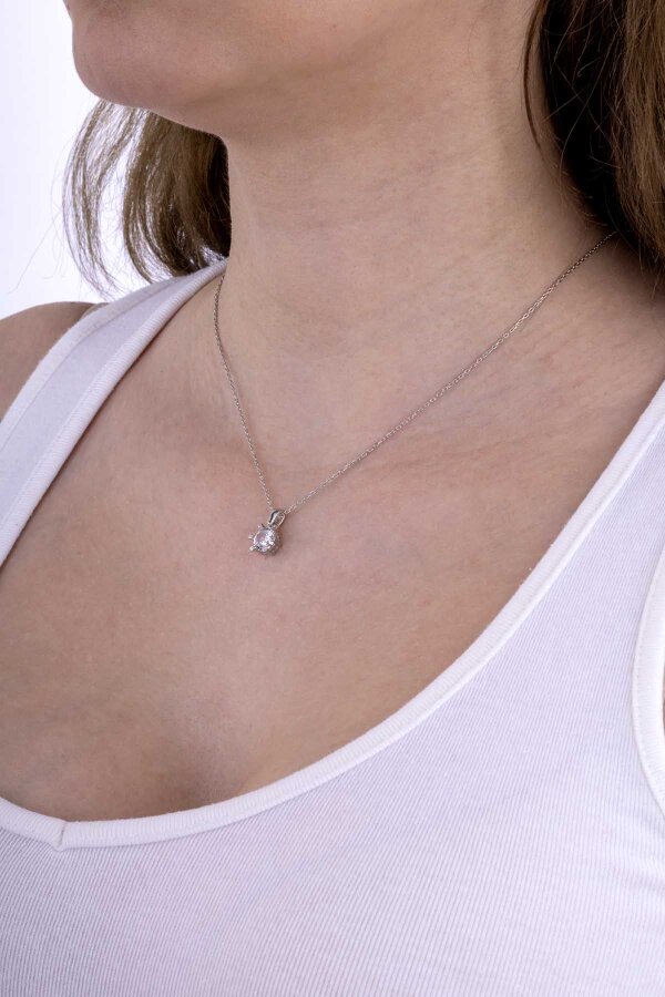 Yuvarlak Kesim 6 Tırnaklı Tektaş Gümüş Kadın Kolye - Gümüş Pazarım