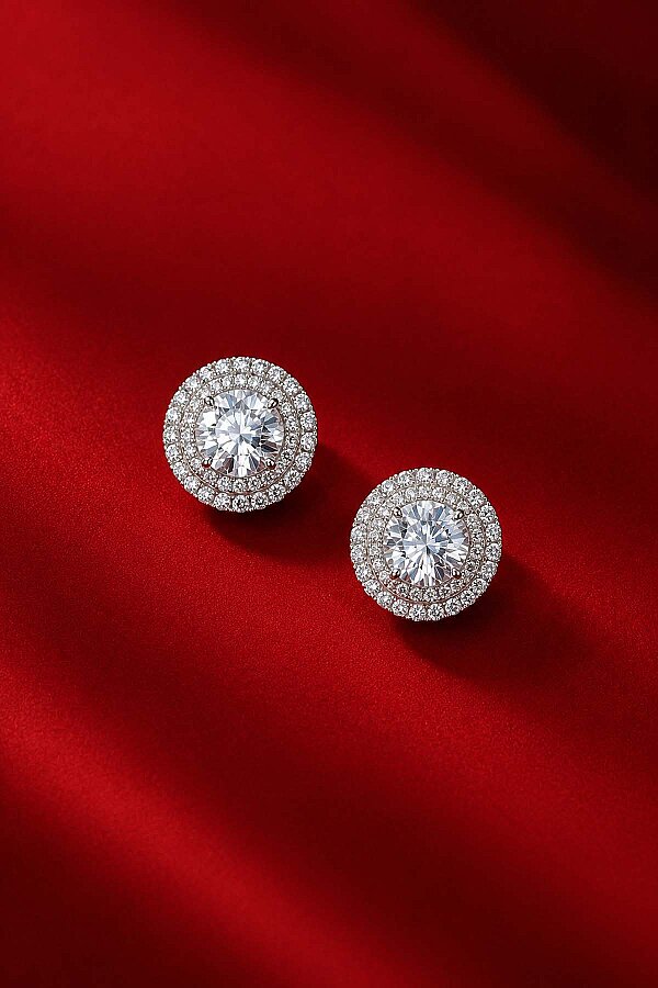 Yuvarlak Kesim Elmas Montür Beyaz Altın Kaplama Tektaş Kadın Gümüş Küpe - Gümüş Pazarım