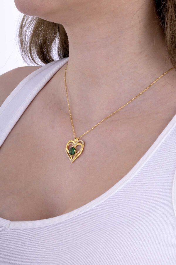 Zümrüt Taşlı Altın Kaplama Kalp Gümüş Kolye - Gümüş Pazarım